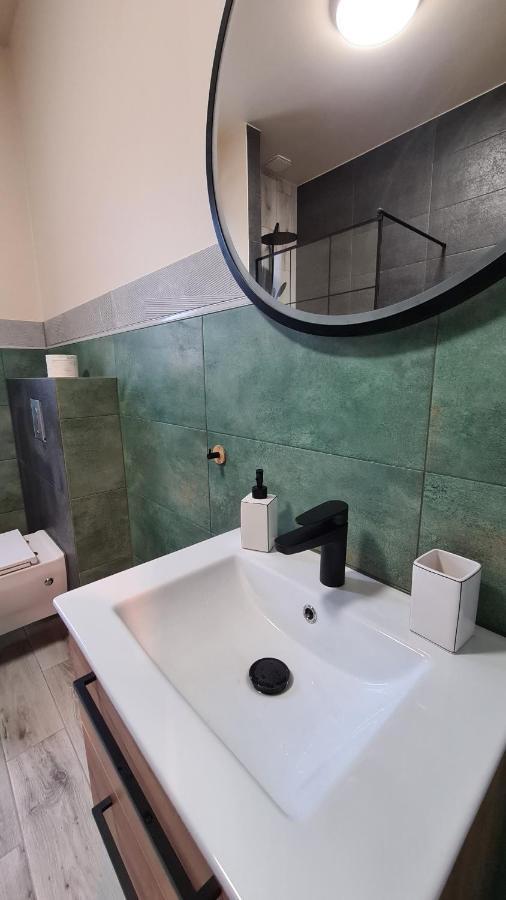 Urocze Apartamenty Na Wsi Goledzinow Exterior foto